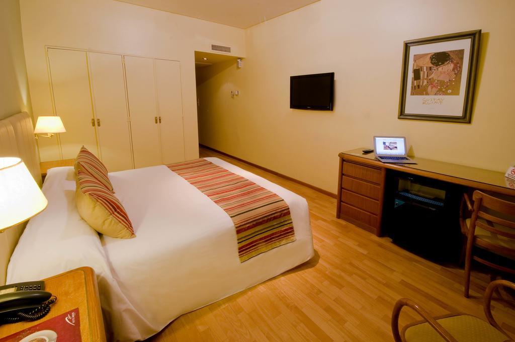 Hotel Argos Bahía Blanca Cameră foto