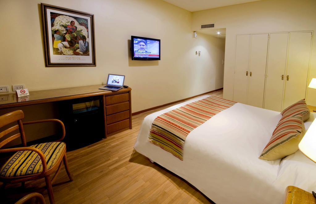 Hotel Argos Bahía Blanca Cameră foto